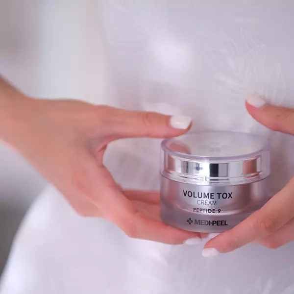Купить Омолаживающий крем с пептидами MEDI PEEL Peptide 9 Volume Tox Cream